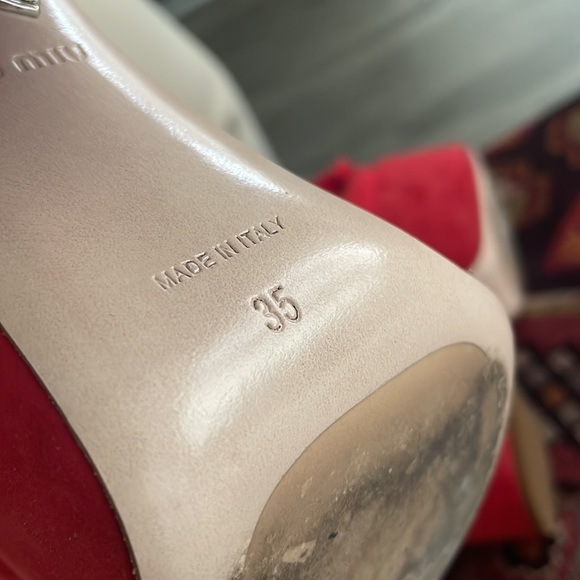 MIU MIU RED PLATFORM HEELS - Picture 16 of 16